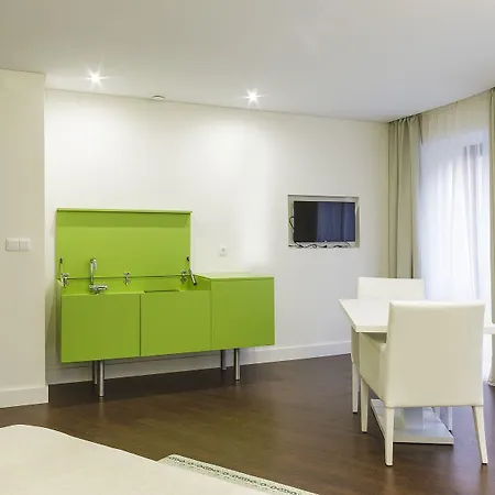 Lägenhetshotell Old Town - Tourism