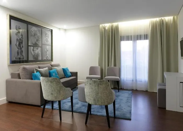 波尔图老城旅游公寓式酒店 4*