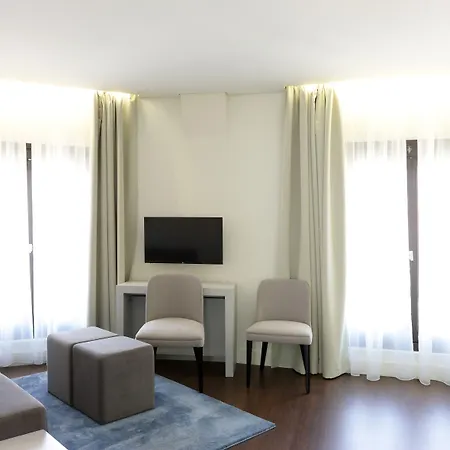 Old Town - Tourism Aparthotel 4*